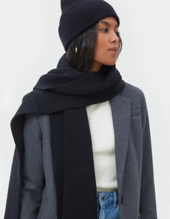 Жіночий шарф