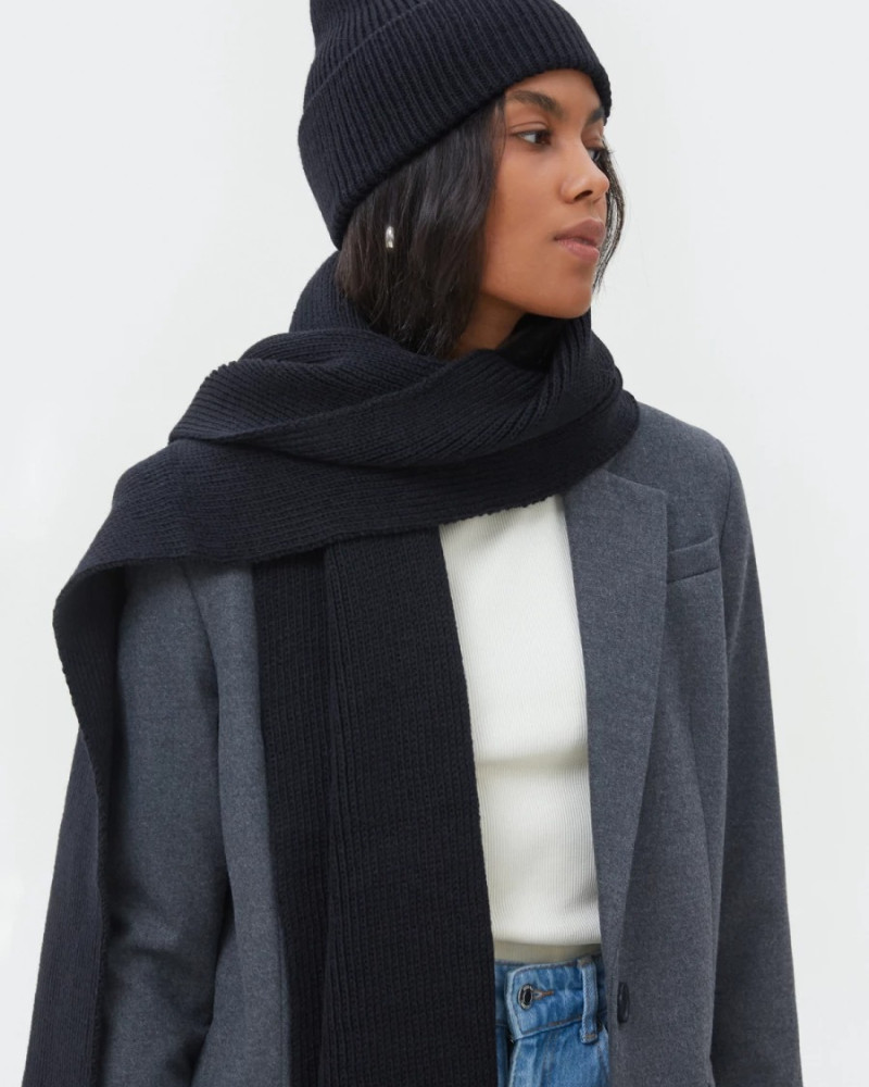 Жіночий шарф