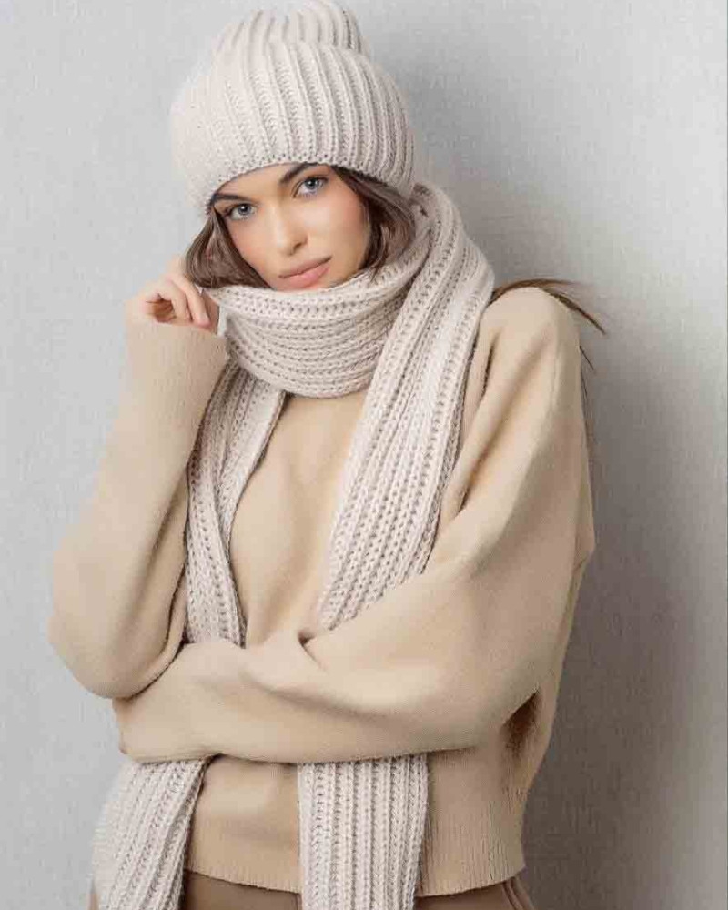 Жіночий шарф